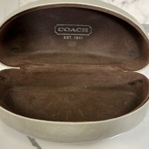 New coach DEVYNS825 tortoise with case